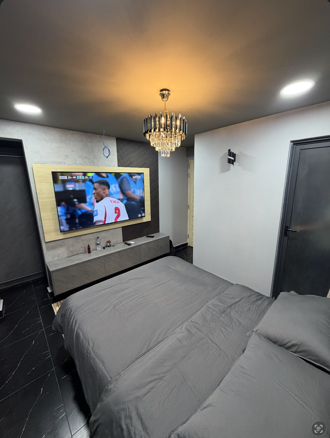 Elite Executive 1-BR Apartment + Private Balcony