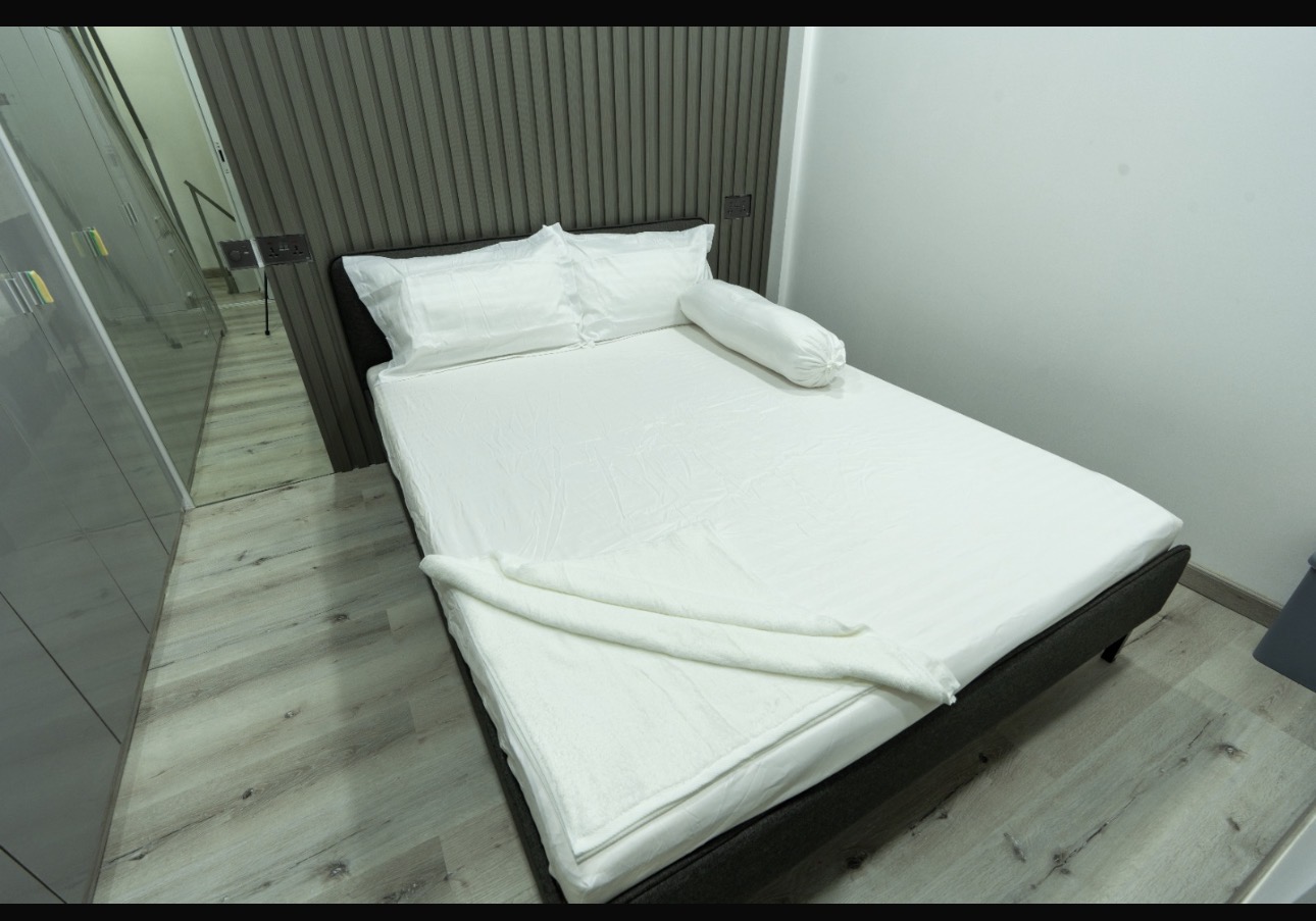 Luna @ Peak Residence photo 8